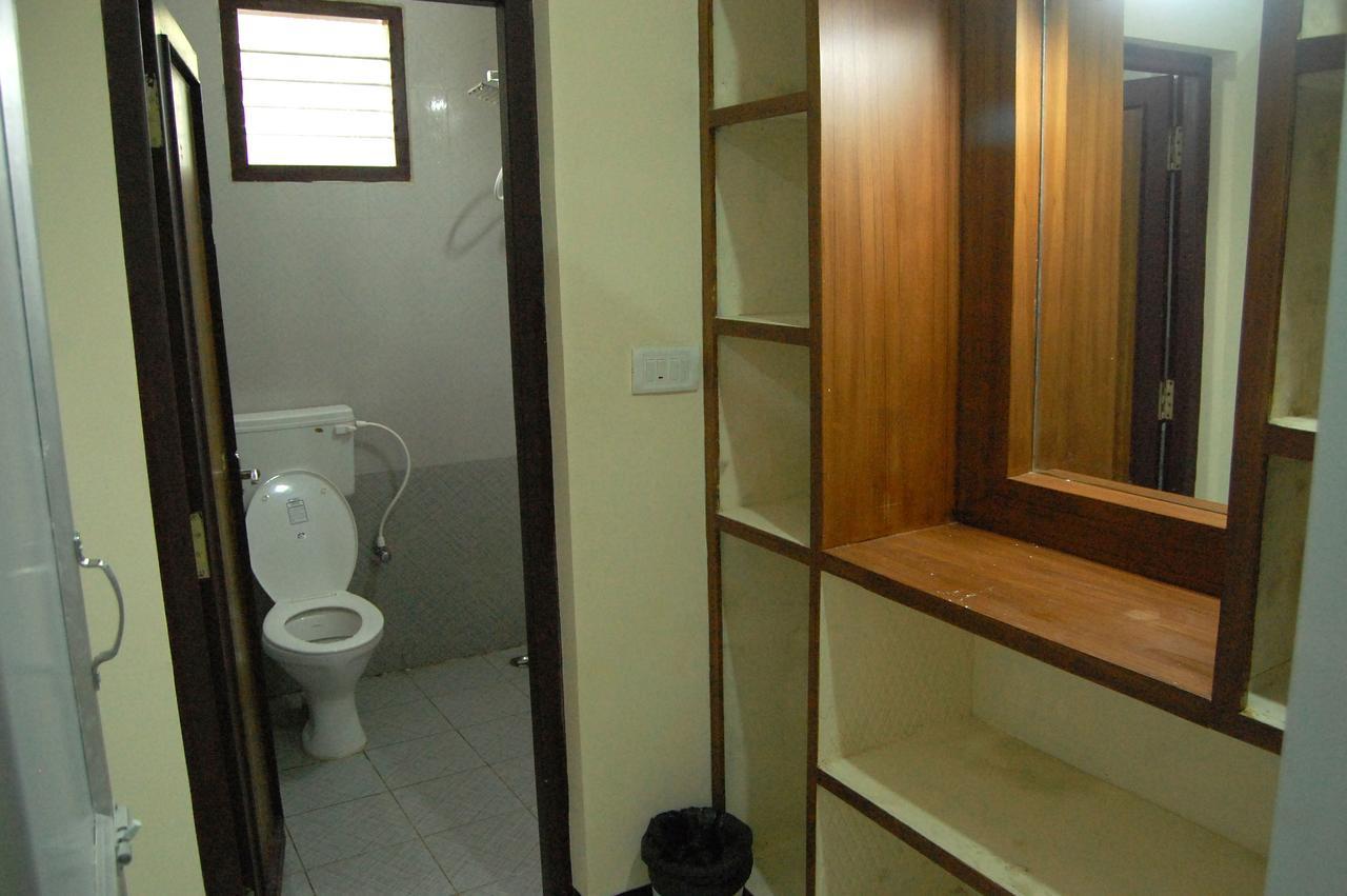 Ezhil Residency Hotel Kodaikanal Exterior photo