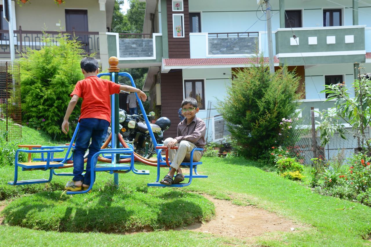 Ezhil Residency Hotel Kodaikanal Exterior photo