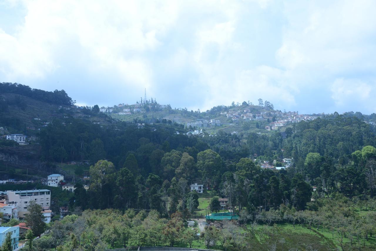 Ezhil Residency Hotel Kodaikanal Exterior photo