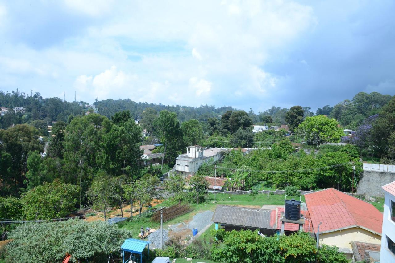 Ezhil Residency Hotel Kodaikanal Exterior photo