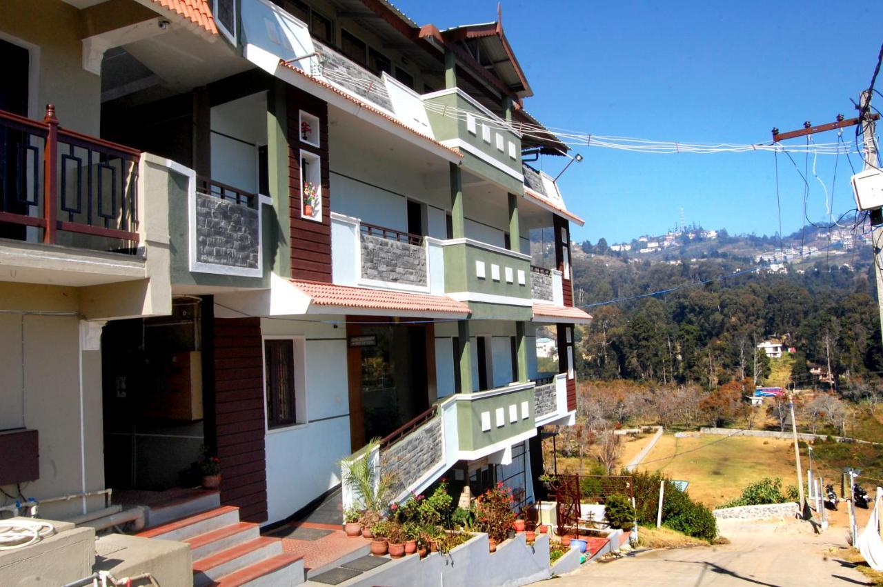 Ezhil Residency Hotel Kodaikanal Exterior photo